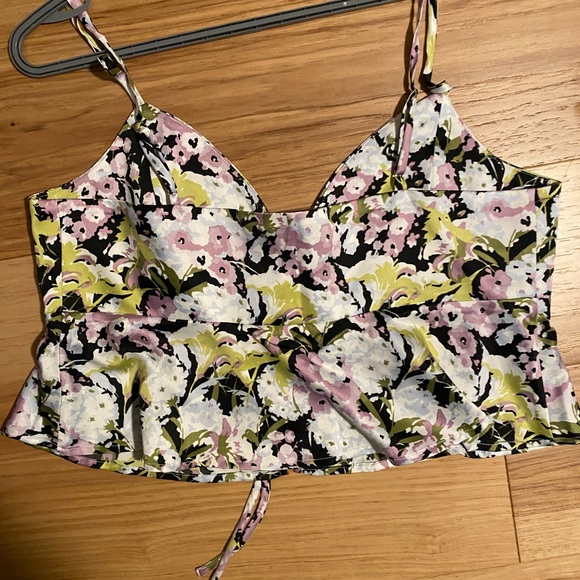 Dynamite Floral Tank - Picture 2 of 3